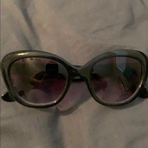 Black cat eye sunglasses